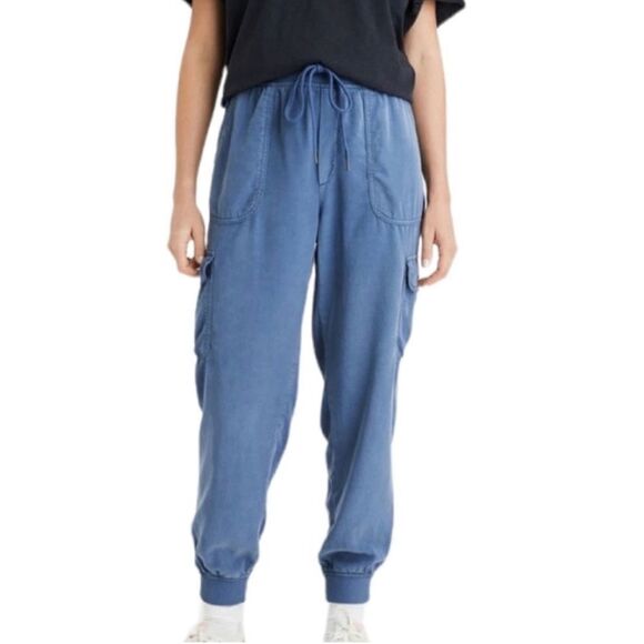 American Eagle Blue Cargo Joggers - Picture 1 of 12